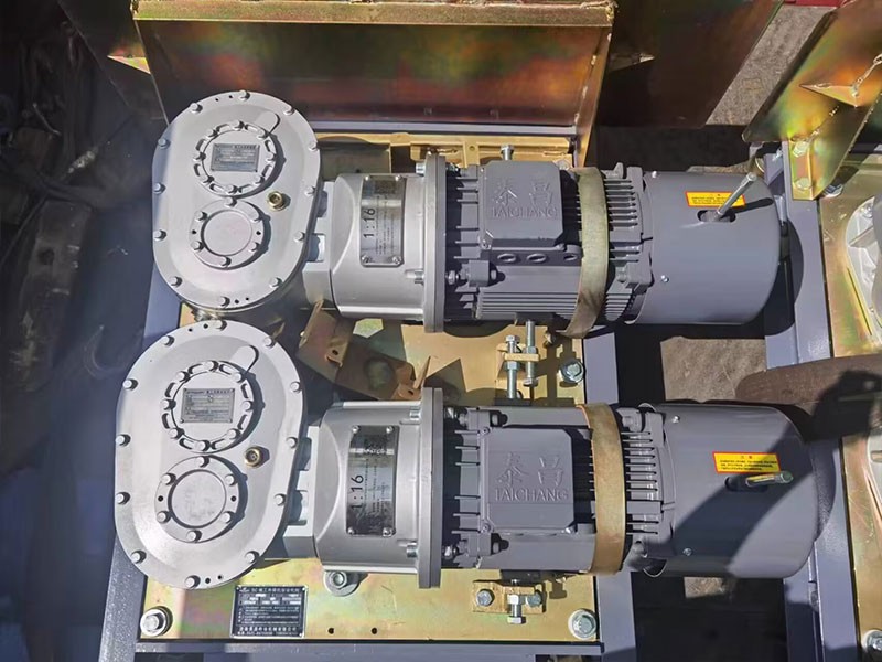 Mecanismo de elevaci&oacute;n para ascensor de construcci&oacute;n SC200/200